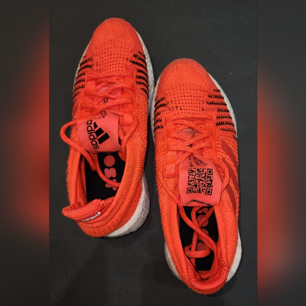 Adidas Pulseboost HD Solar Red Running Shoes Size 3.5